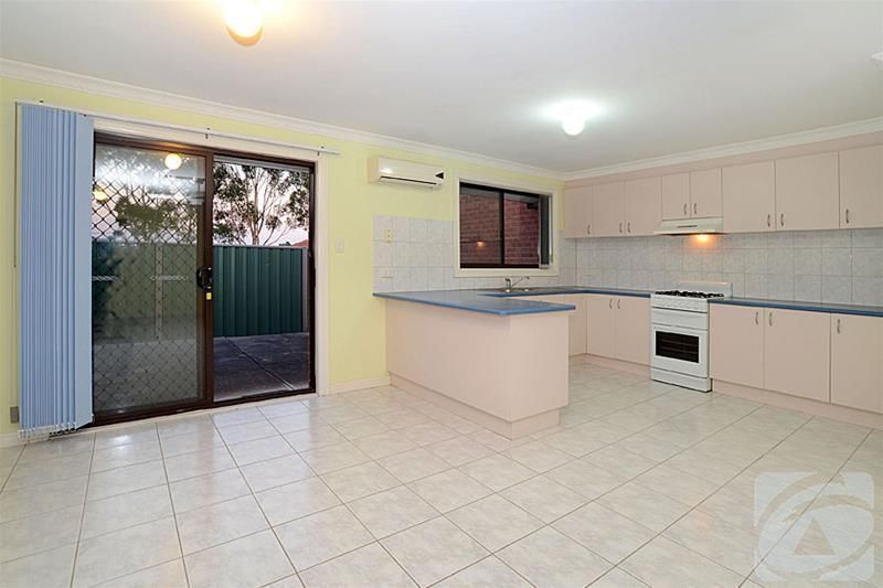 2/2 Green Gully Close, Keilor Downs VIC 3038, Image 2