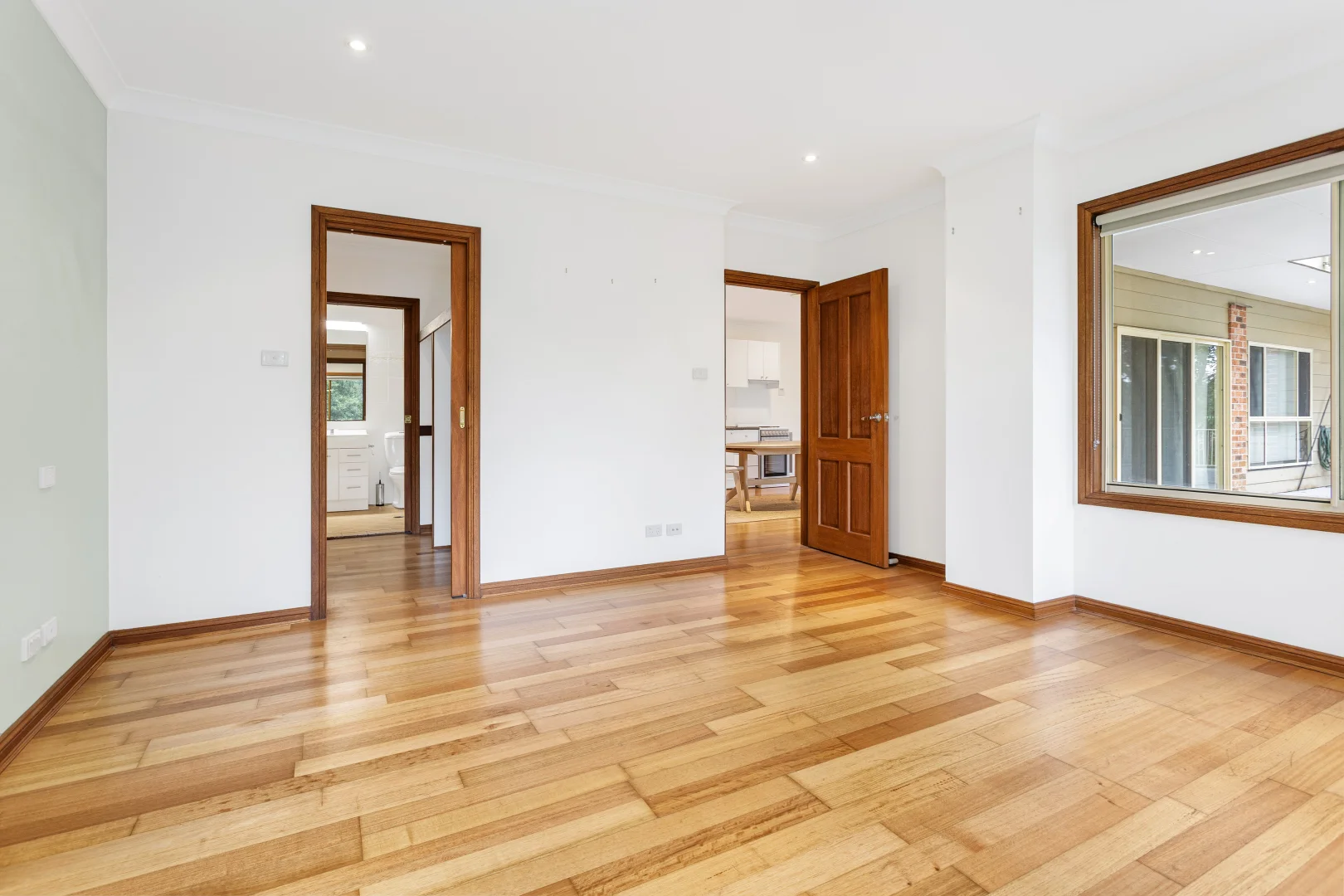 Additional image 3 of Flat/98 Manor Road, Hornsby NSW 2077