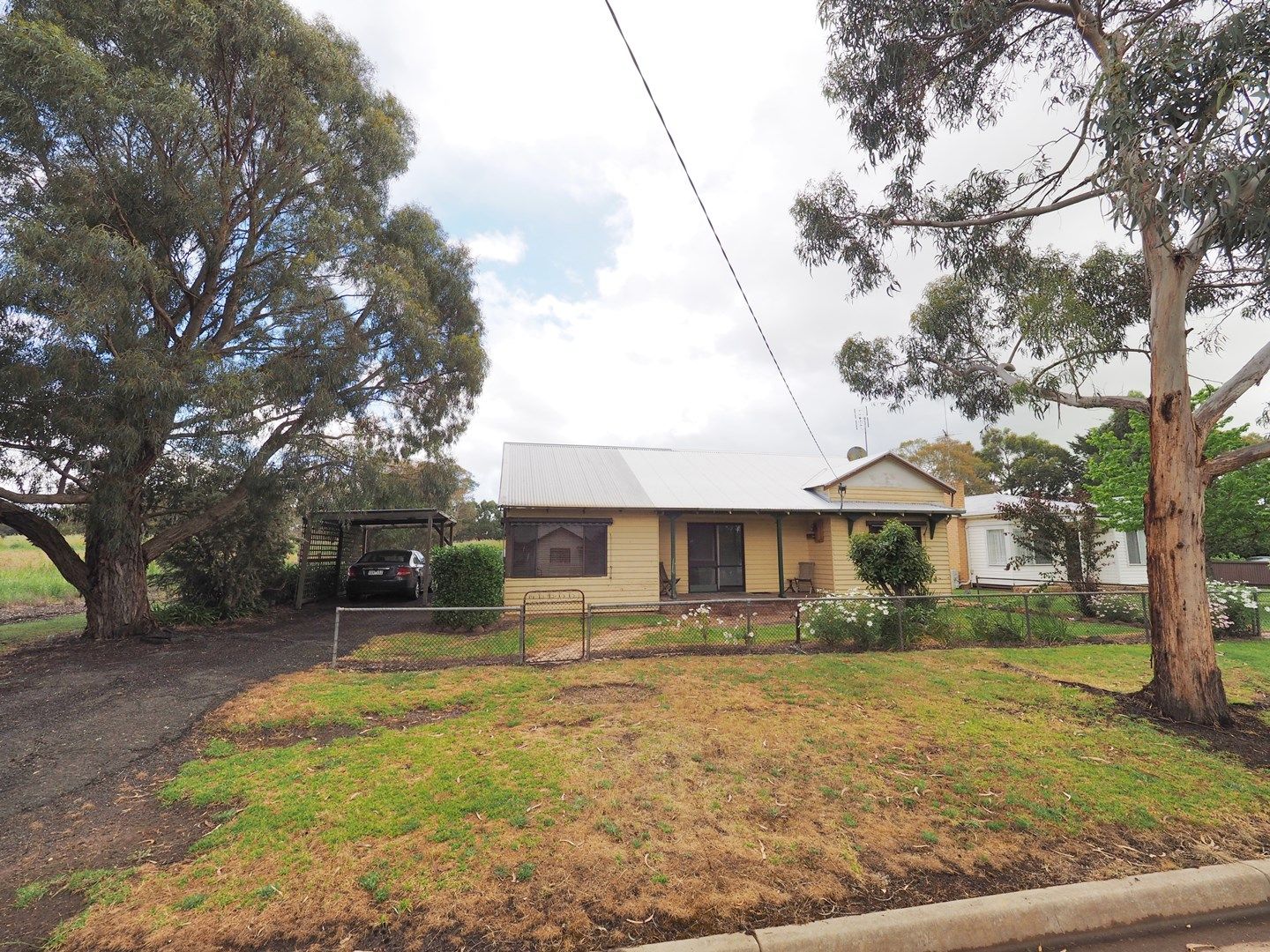 31 Station Street, Glenthompson VIC 3293, Image 2