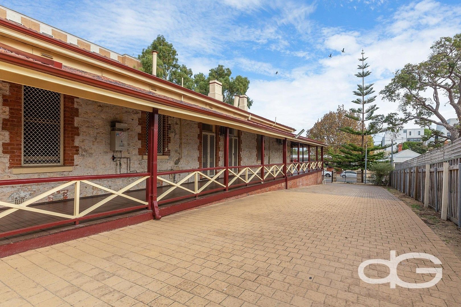 96 Hampton Road, Fremantle WA 6160, Image 2