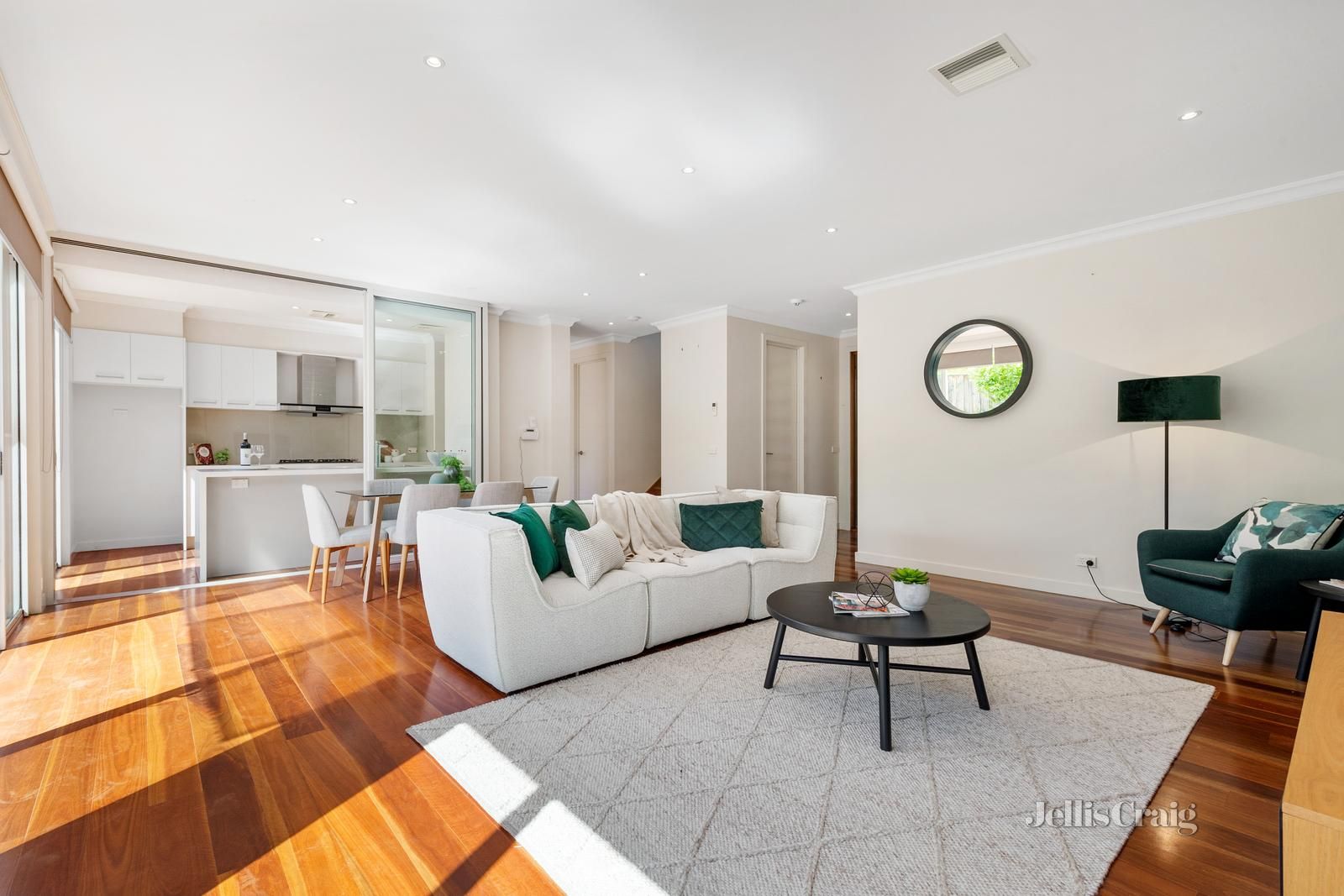 2/16 Jervis Street, Camberwell VIC 3124, Image 2