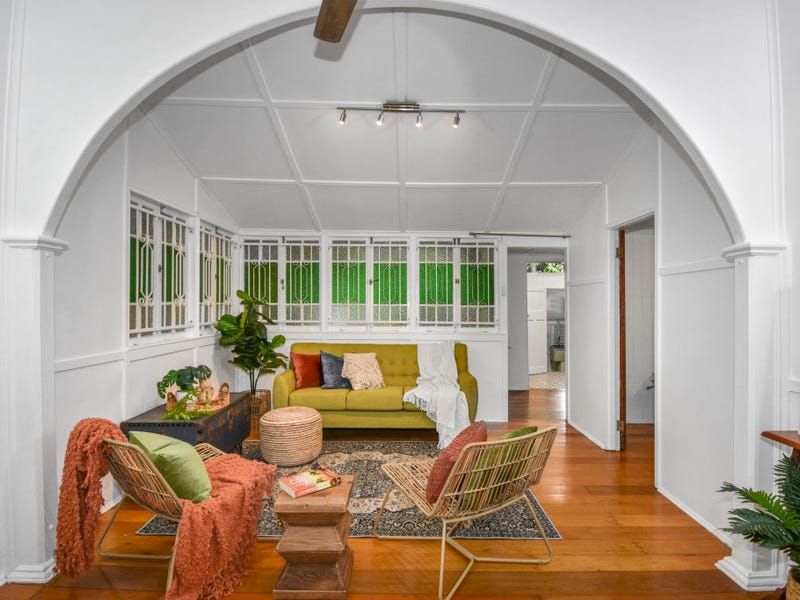 Sold 77 Findlater Street, Oonoonba QLD 4811 on 04 Jan 2023 2018232502