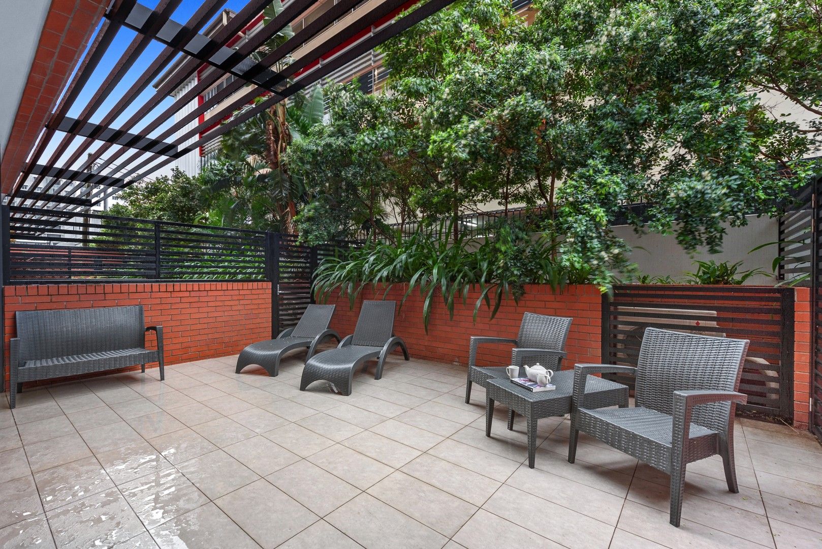 1006/9 Edmondstone Street, South Brisbane QLD 4101, Image 0