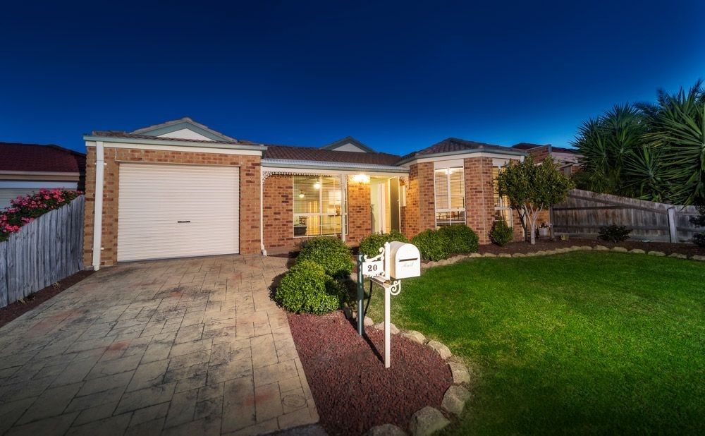 3 bedrooms House in 20 Dandarriga Way DELAHEY VIC, 3037
