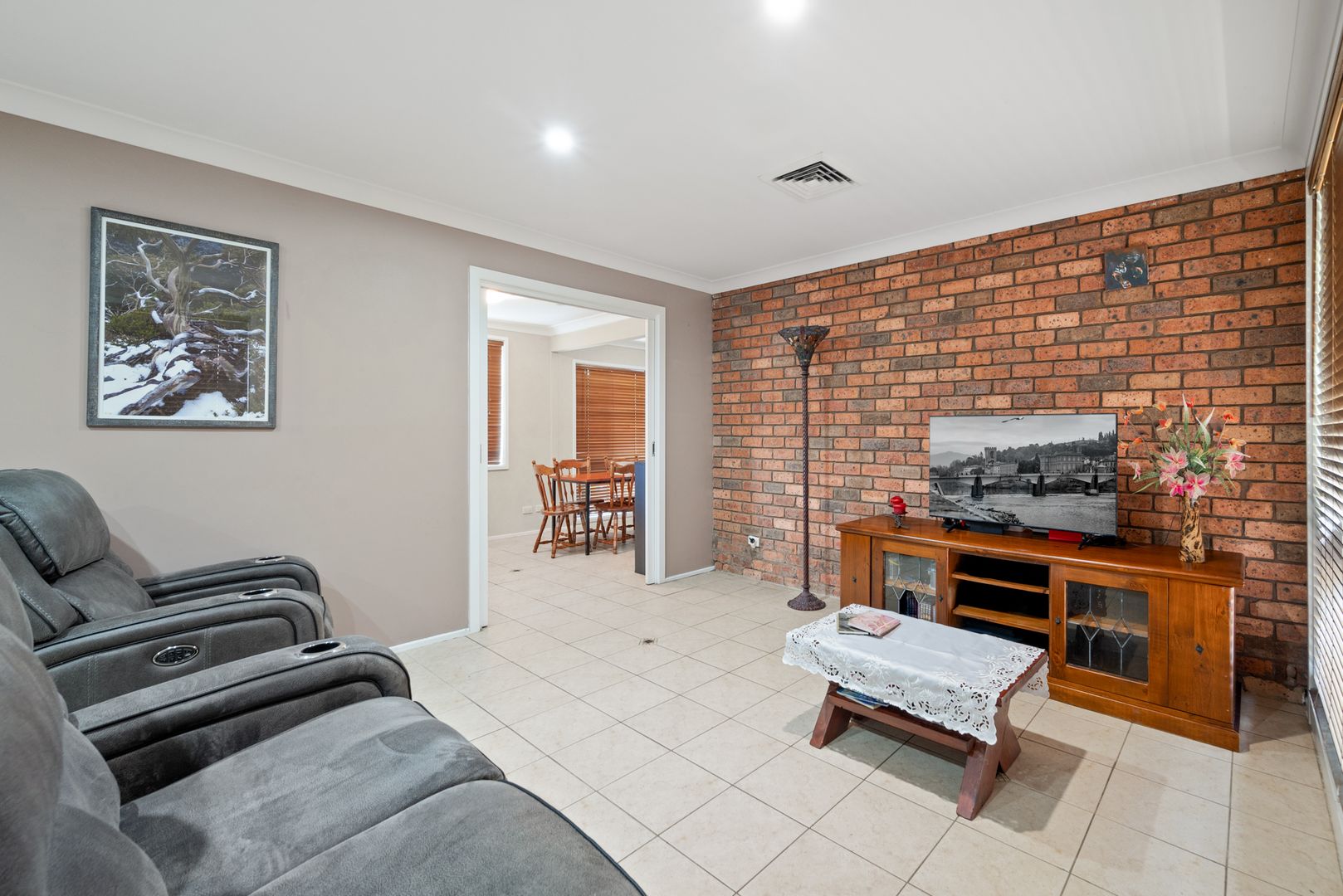 5 Tipping Place, Ambarvale NSW 2560, Image 2