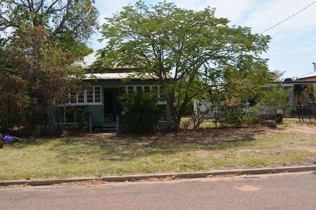 18 Poplar, Barcaldine QLD 4725, Image 0