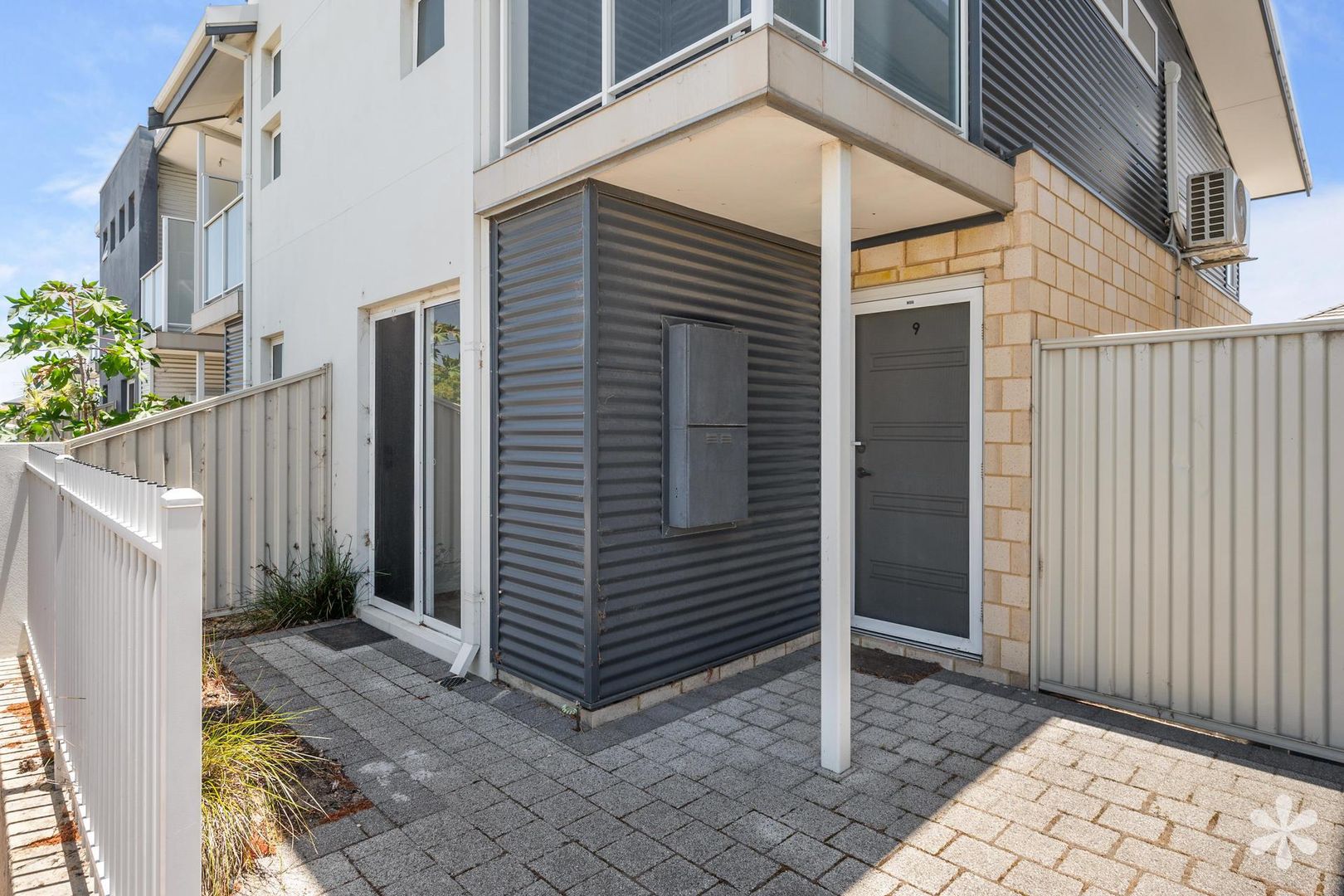 9/1 Positano Crescent, Yangebup WA 6164, Image 1