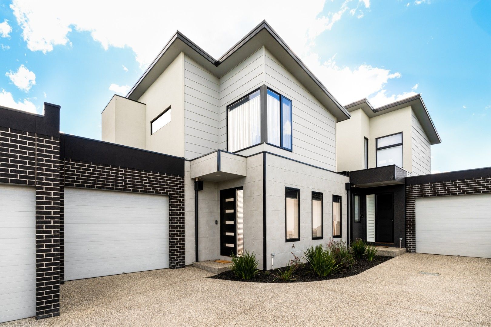 2 bedrooms Townhouse in 3/143 Fenwick Street PORTARLINGTON VIC, 3223