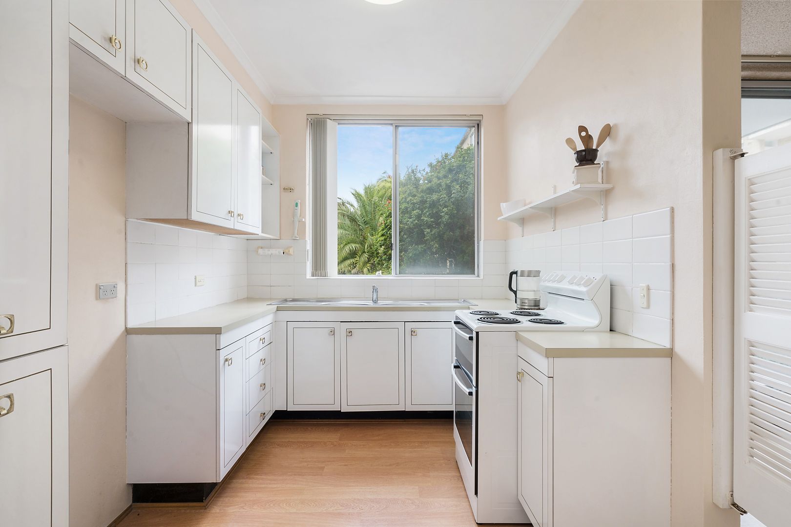 5/52 The Crescent, Dee Why NSW 2099, Image 2