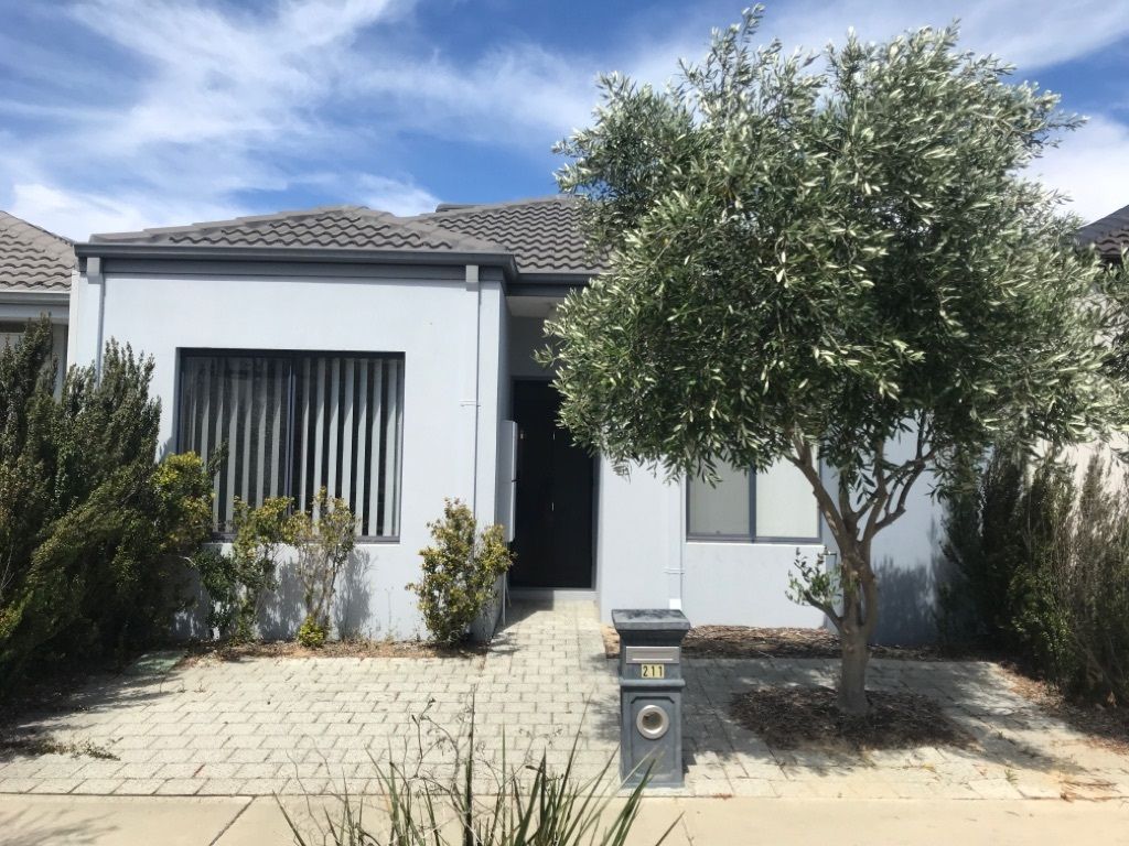 3 bedrooms House in 211 Camborne Parkway BUTLER WA, 6036