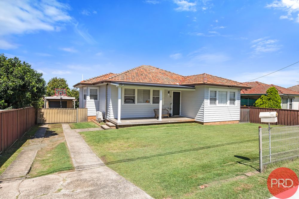 3 bedrooms House in 13 Woodberry Street RUTHERFORD NSW, 2320