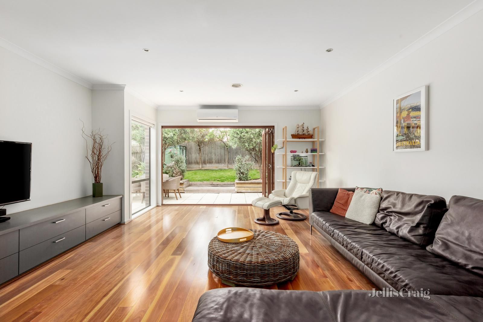 8b Mount View Avenue, Parkdale VIC 3195, Image 1