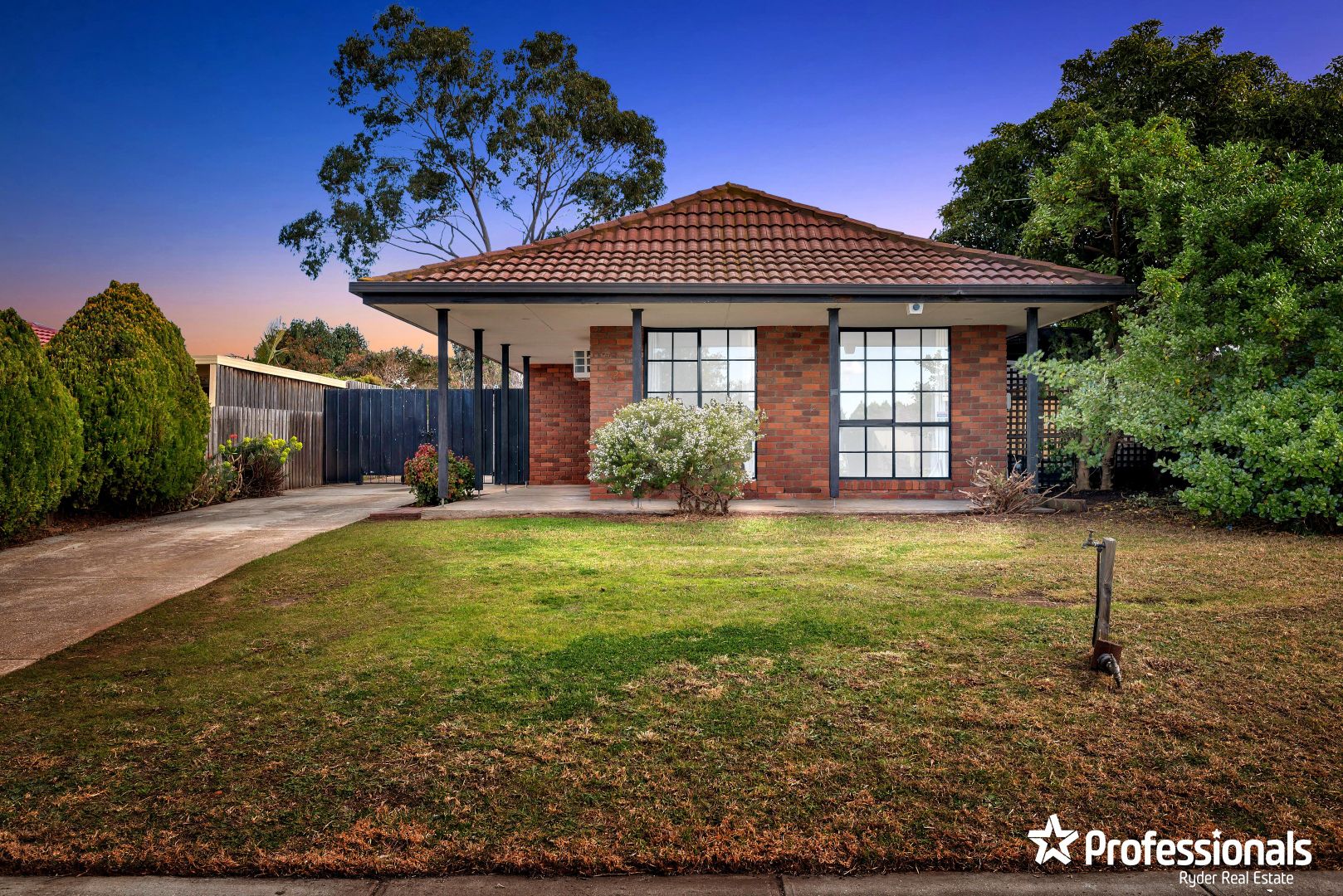 2 Pennyroyal Crescent, Kurunjang Property History & Address Research