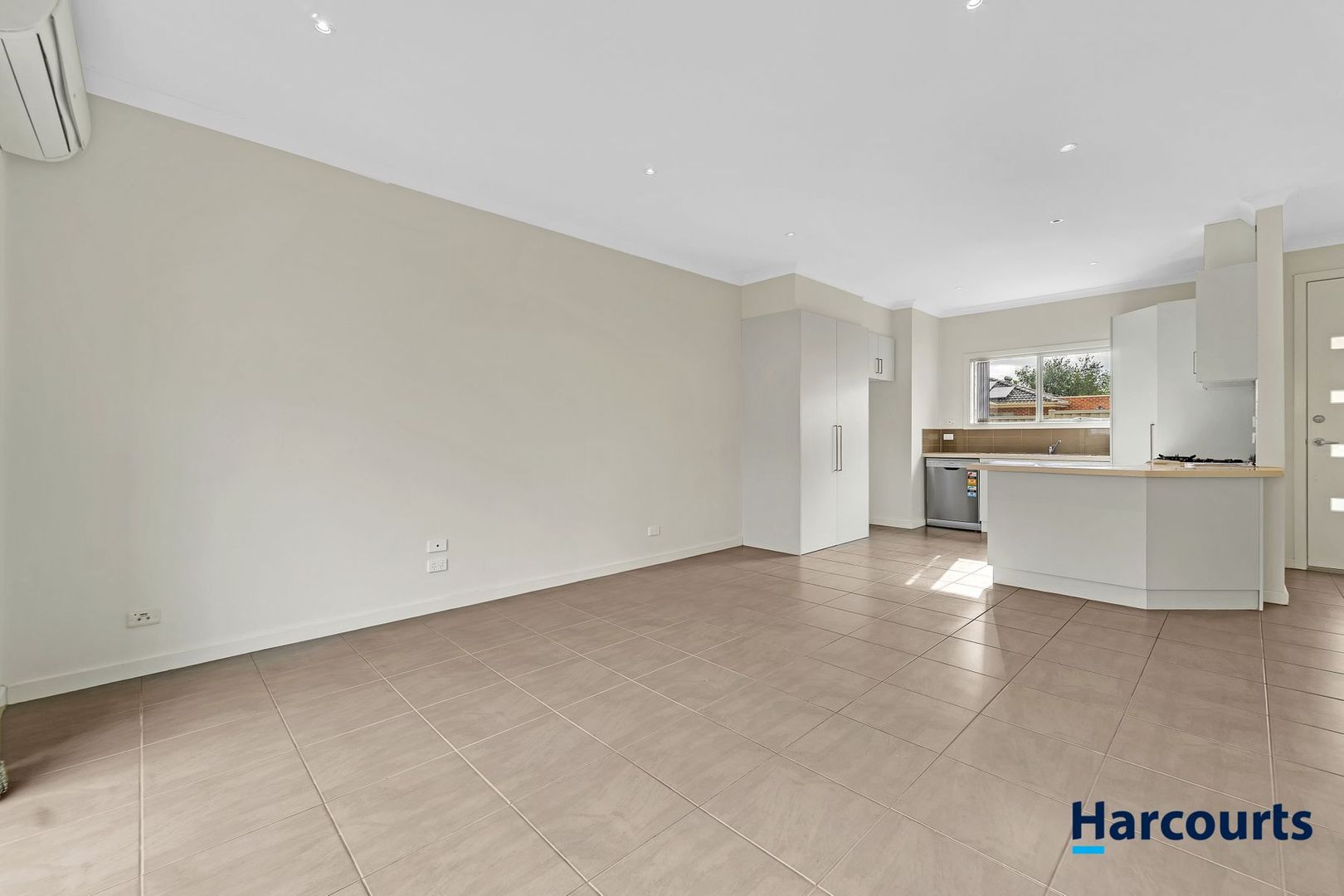 3/7 Martell Street, Broadmeadows VIC 3047, Image 2