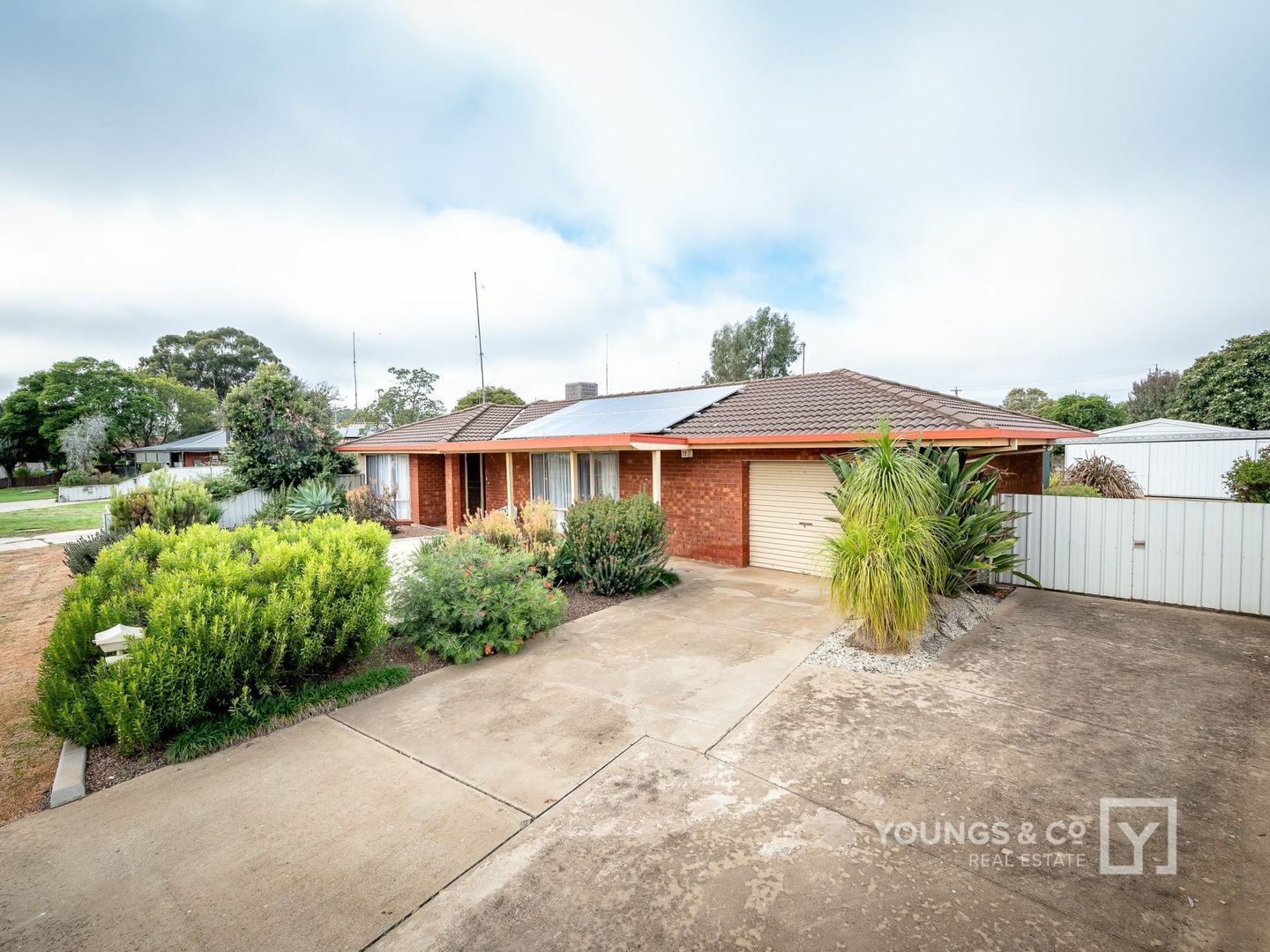 11 Kalimna Dr, Mooroopna VIC 3629, Image 1