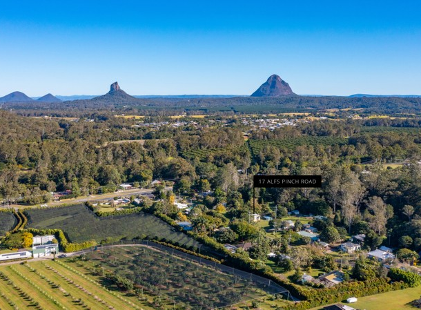 17 Alfs Pinch Road, Beerwah QLD 4519