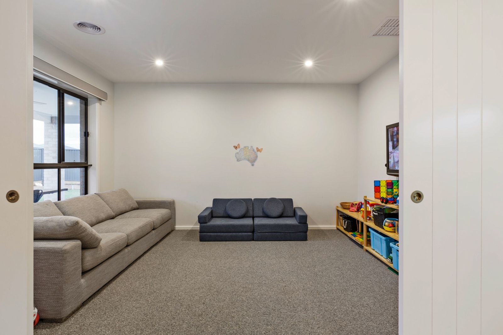 15 Whatman Street, Lucas VIC 3350, Image 1