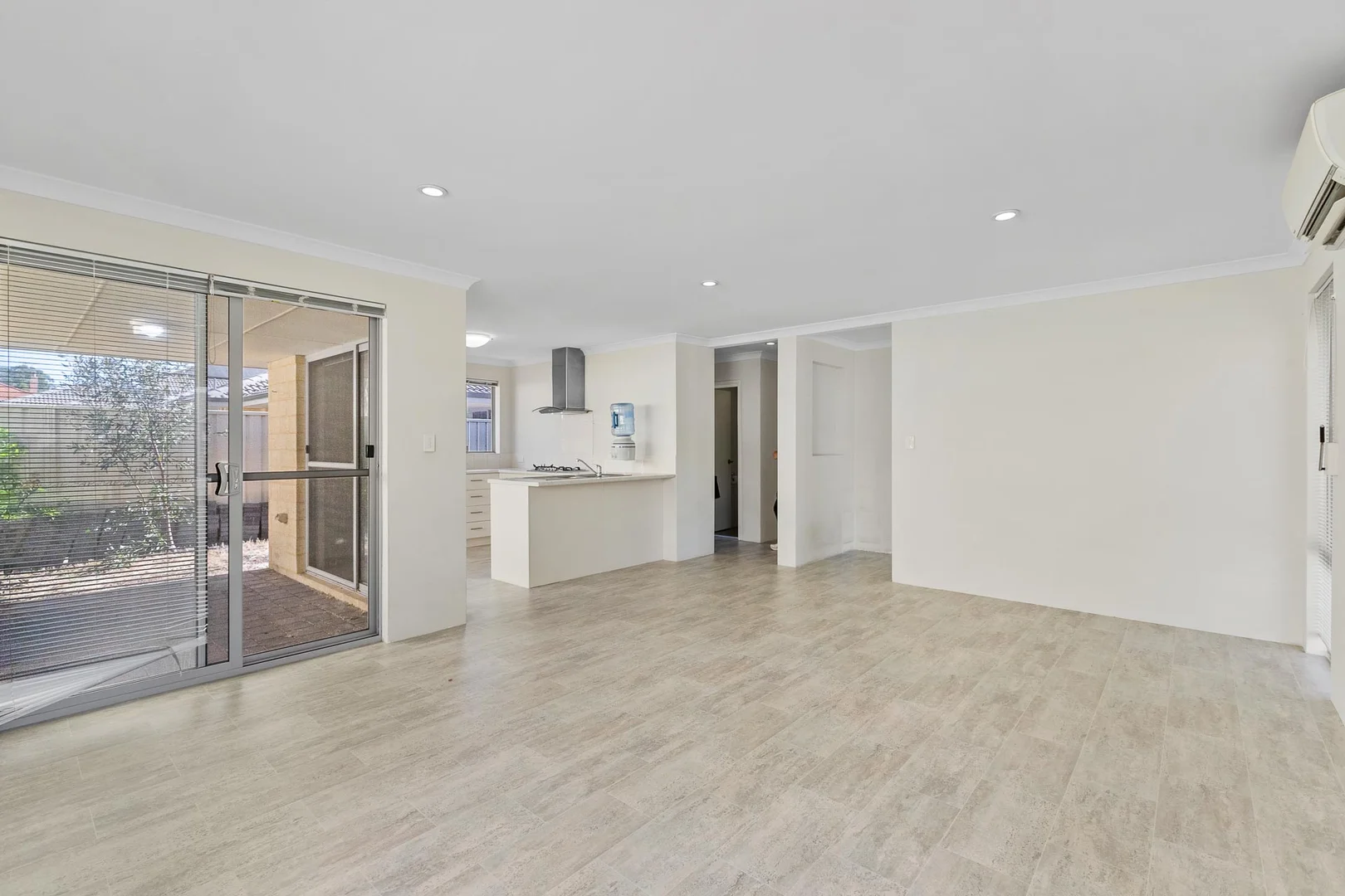 Additional image 5 of 8/160 Williamson Avenue, Cloverdale WA 6105