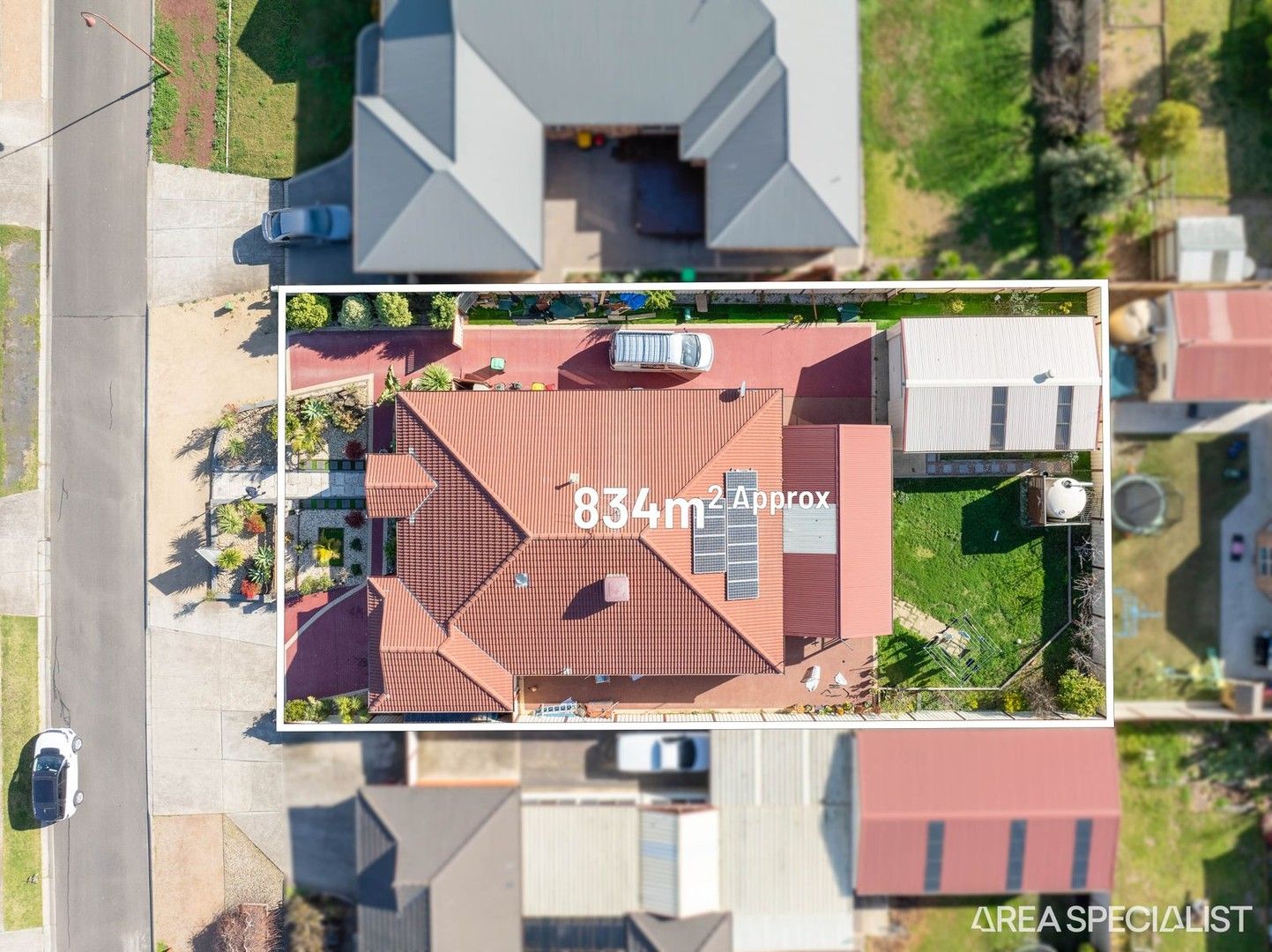 4 bedrooms House in 6 Pangbourne Avenue MELTON WEST VIC, 3337