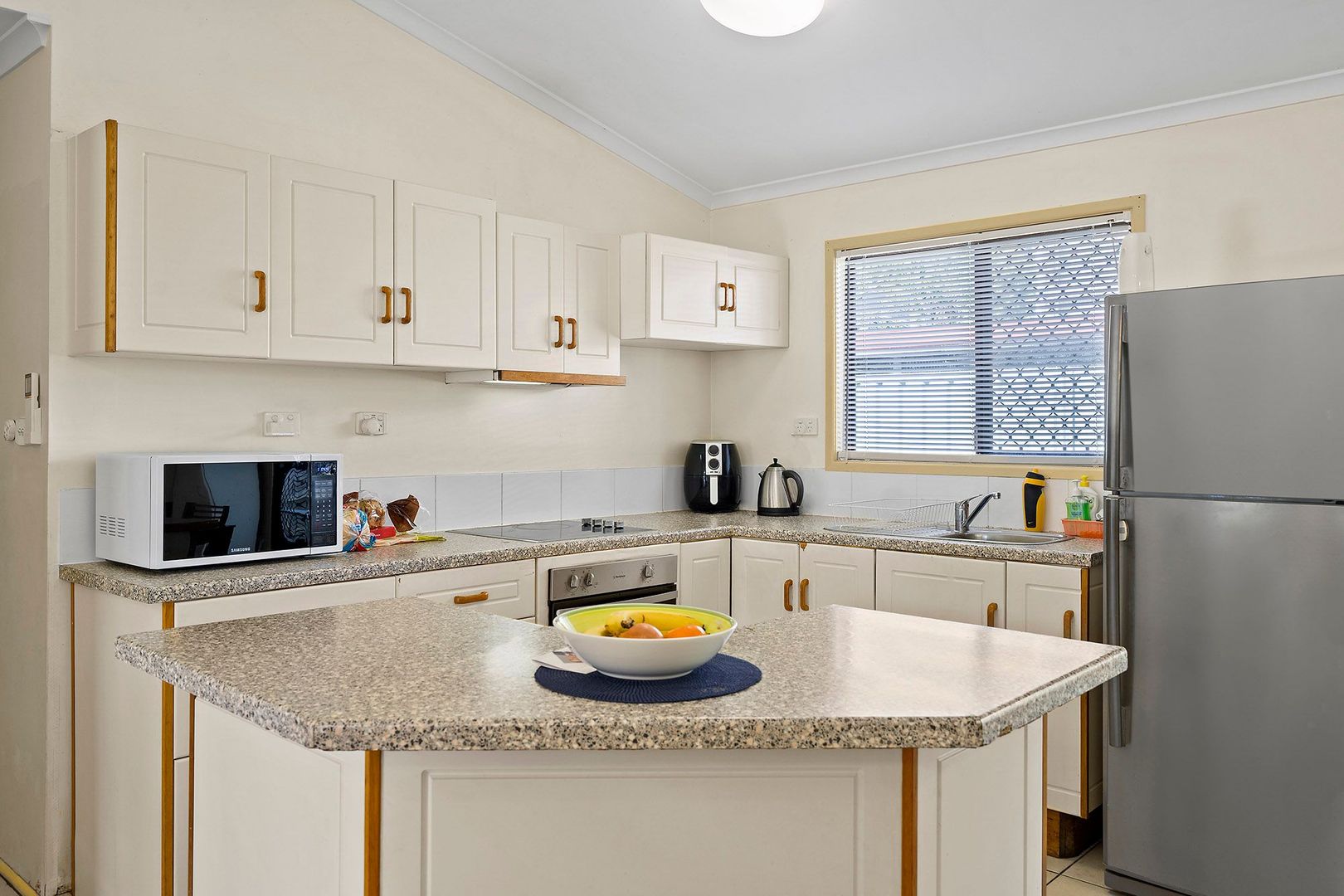 1 Strover Court, Springwood QLD 4127, Image 1