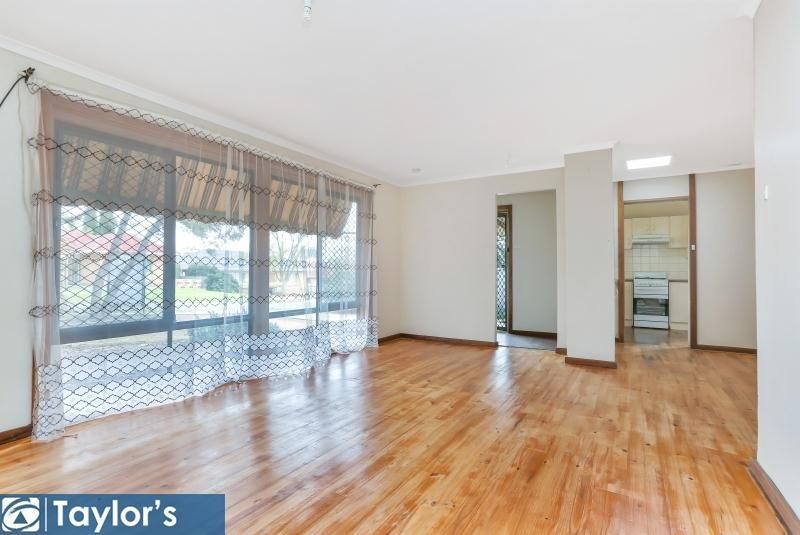 8 Loral Street, Para Hills SA 5096, Image 2