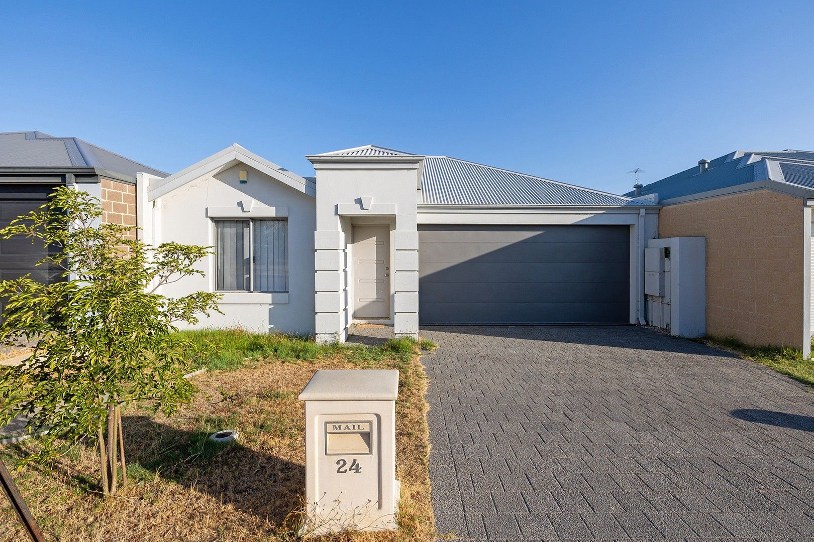 3 bedrooms House in 24 Minnie Grove HILBERT WA, 6112