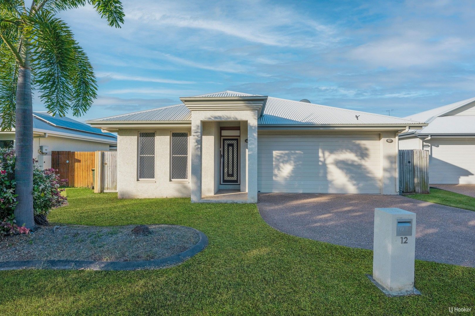 4 bedrooms House in 12 Burdell Drive BURDELL QLD, 4818