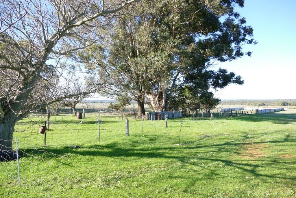 Twin Rivers Farm, 1960 Wannamal Road West, Gingin WA 6503, Image 0