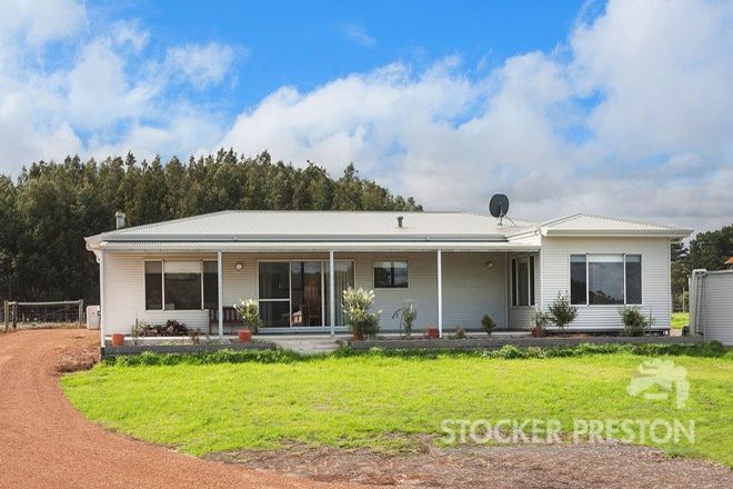 Picture of 18 Flitch Road, KARRIDALE WA 6288