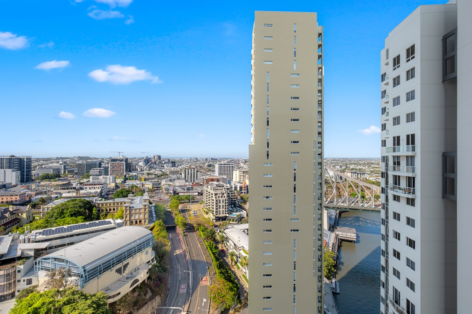 275/30 Macrossan Street, Brisbane City QLD 4000, Image 1