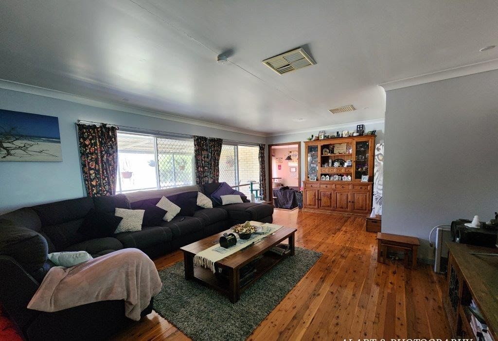 42 Northern Road, Roma QLD 4455, Image 2