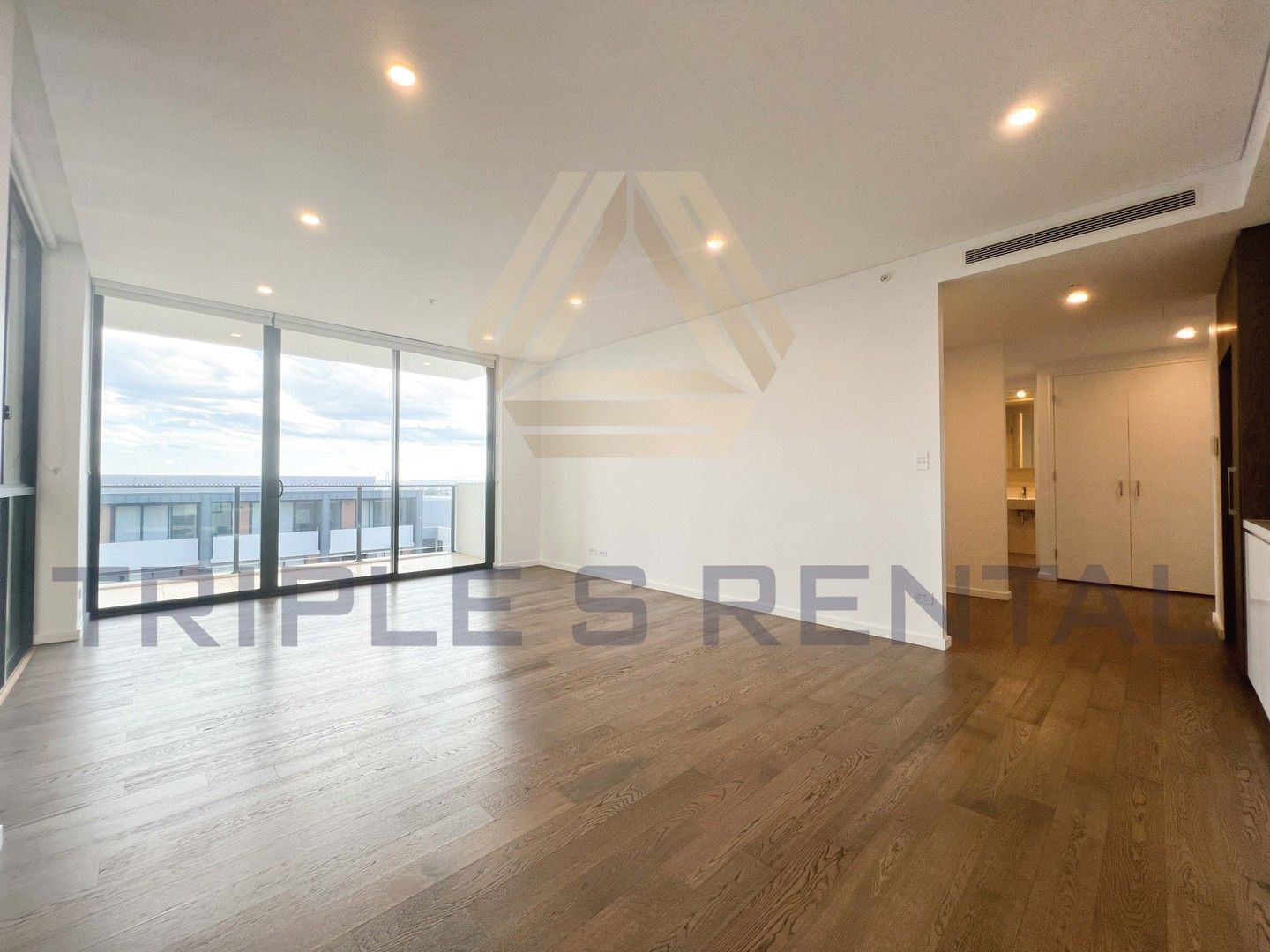 2 bedrooms Apartment / Unit / Flat in 908/6 Paul Street ZETLAND NSW, 2017