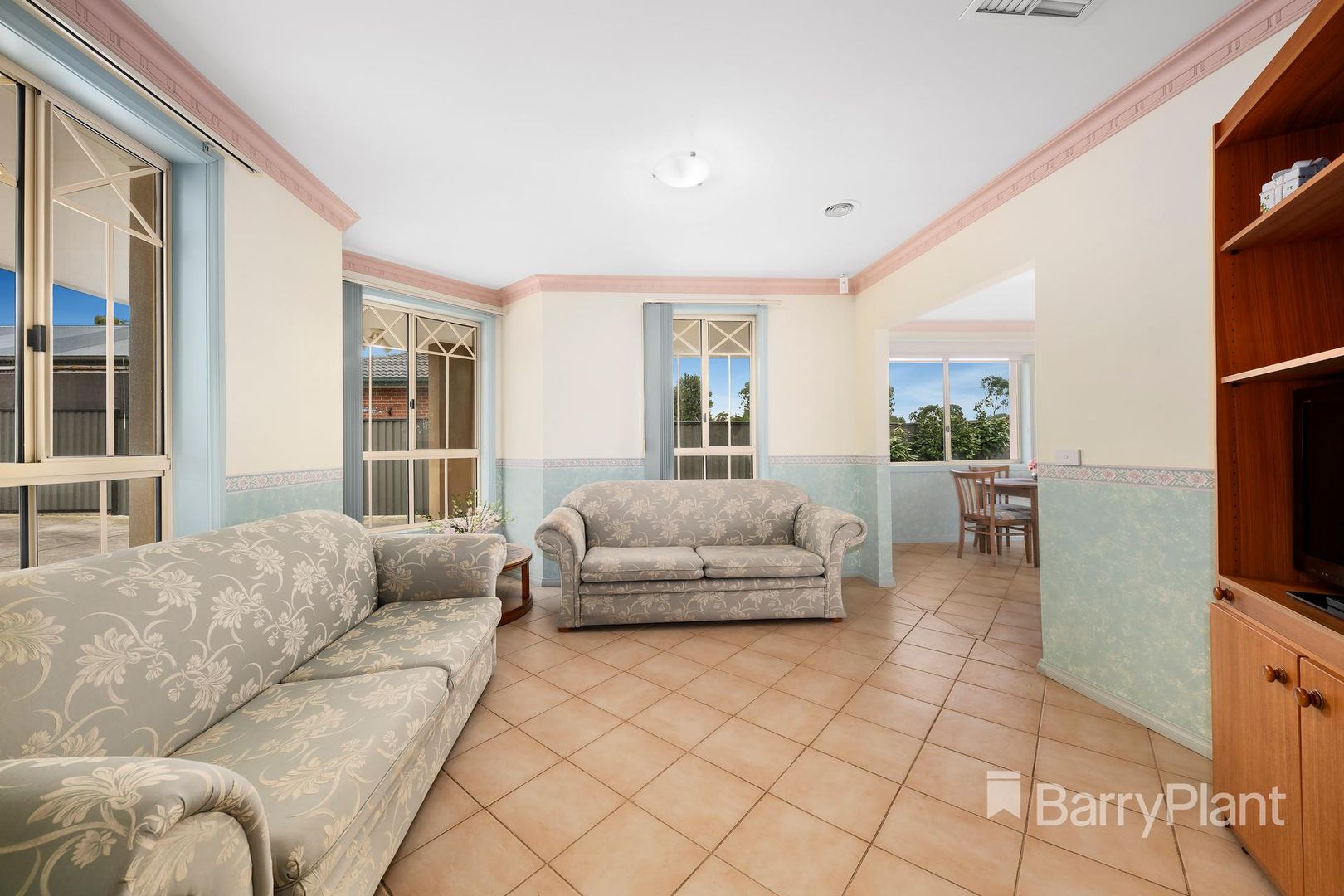 2/38 Carroll Crescent, Mill Park VIC 3082, Image 1