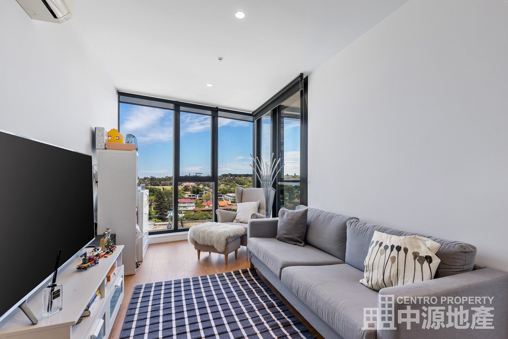 1 bedrooms Apartment / Unit / Flat in 1011/850 Whitehorse Road BOX HILL VIC, 3128