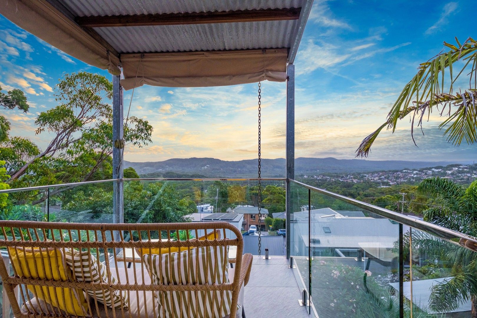 4 bedrooms House in 41 Kipling Drive BATEAU BAY NSW, 2261