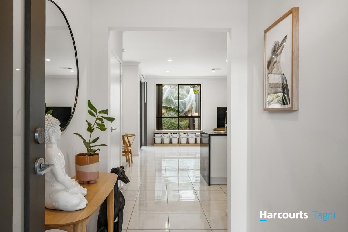 3 Seaview Drive, Happy Valley SA 5159, Image 2