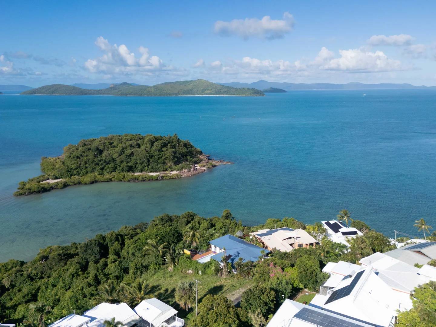 Additional image 2 of 11 Warrain Street, Shute Harbour QLD 4802