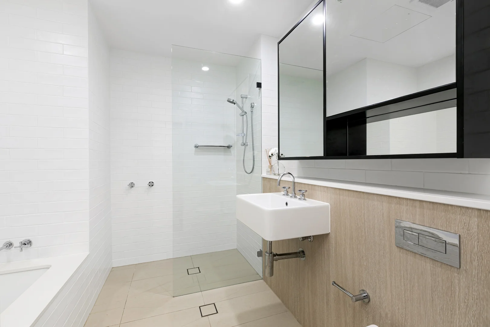 Additional image 5 of 802/1 Foreshore Boulevard, Woolooware NSW 2230