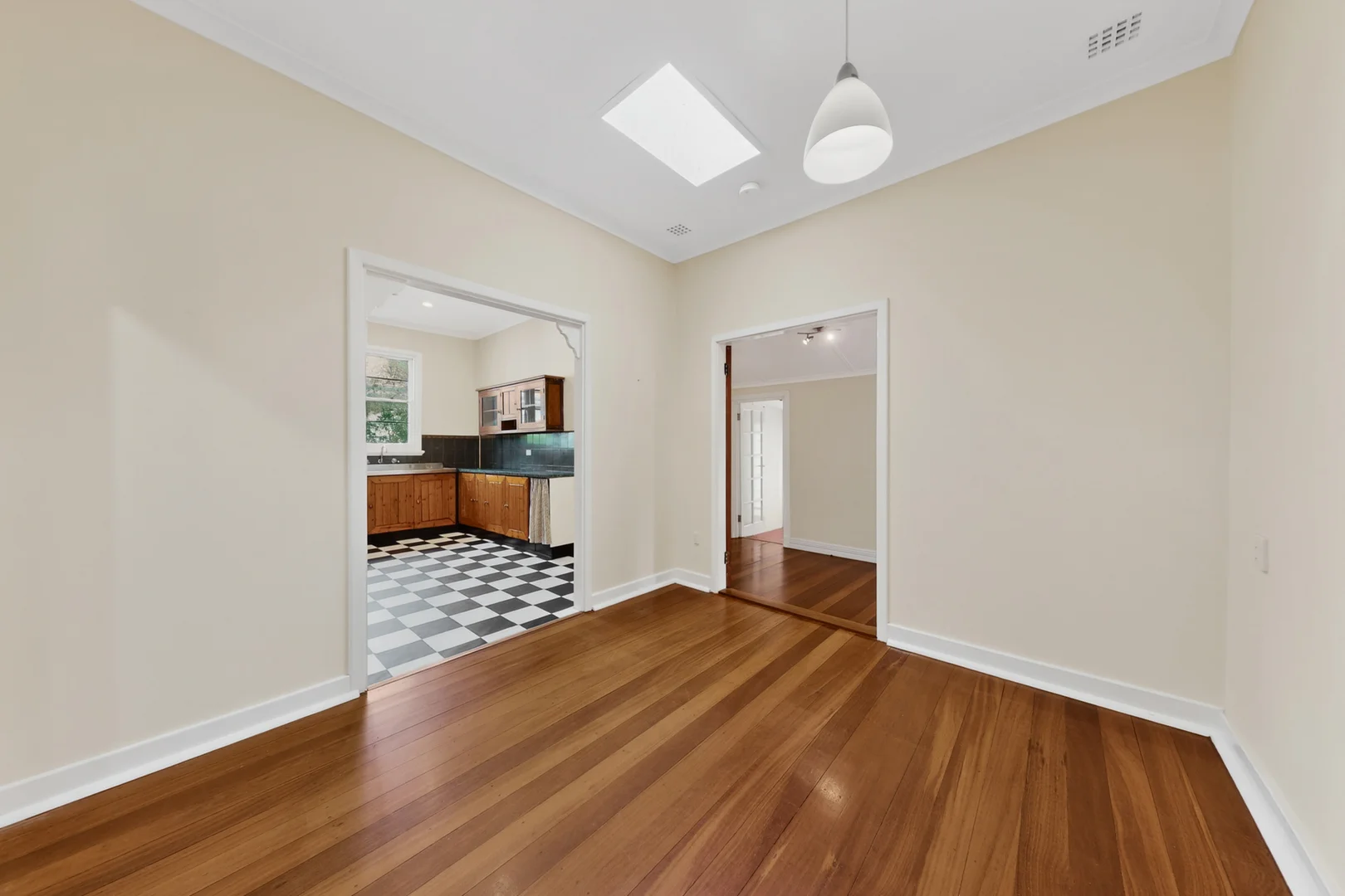 Additional image 3 of 111 River View Avenue, South Guildford WA 6055