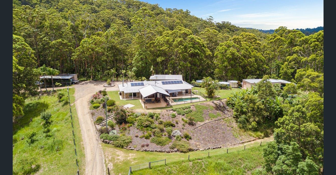 4 bedrooms House in 29 MAIALA COURT BELLI PARK QLD, 4562