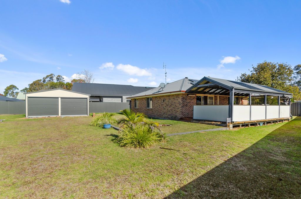 10 Ella Street, Hill Top NSW 2575, Image 0