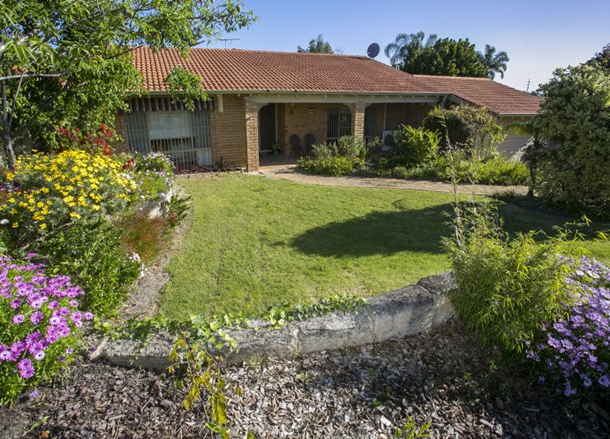 4 Parkinson Street, Noranda WA 6062