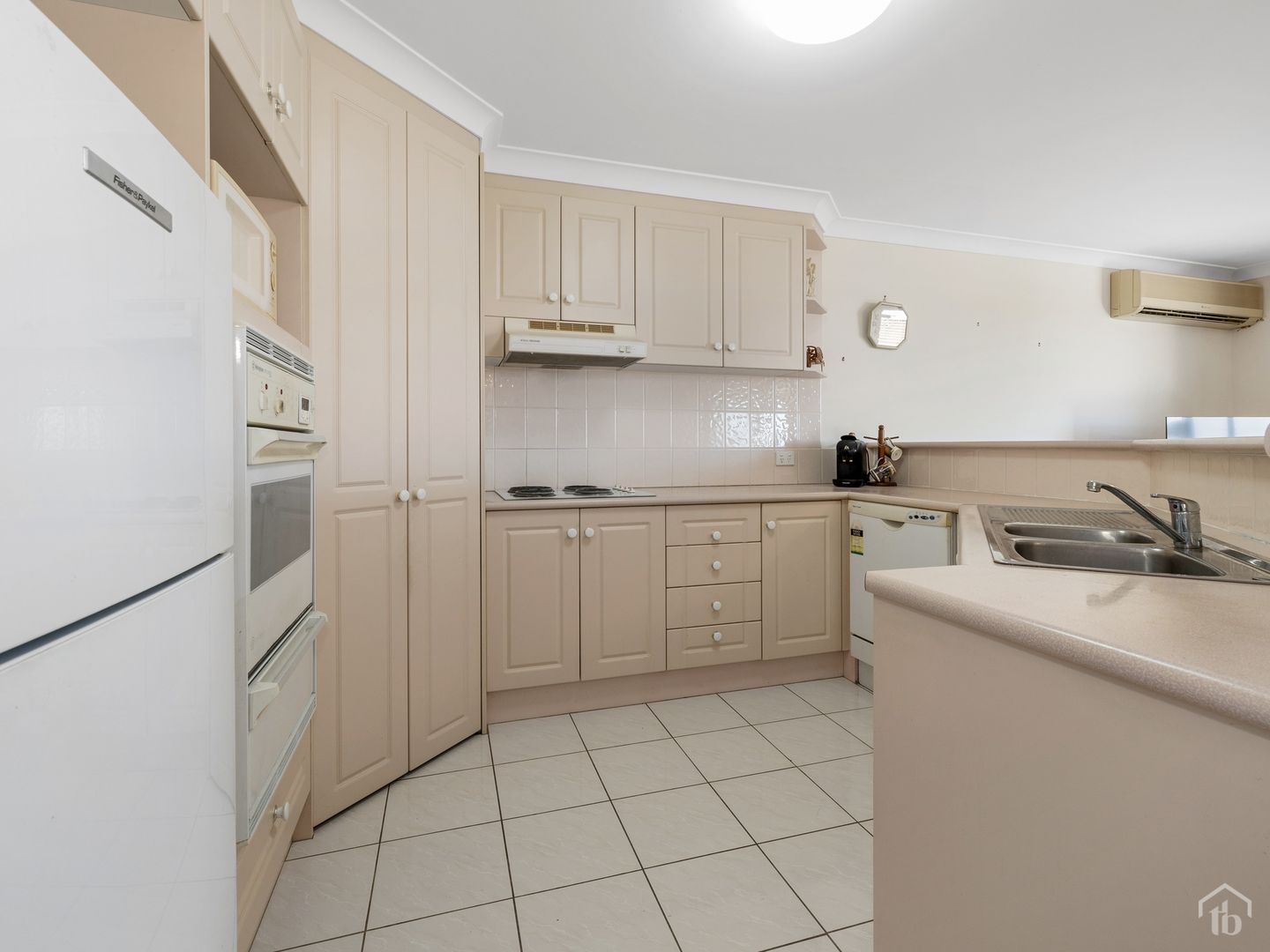 2/14 Golf View Court, Banora Point NSW 2486, Image 1
