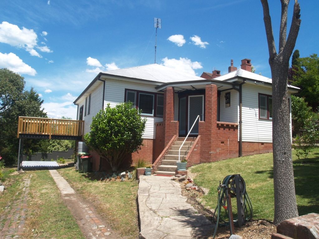 2 Belmore St, Bega NSW 2550, Image 0