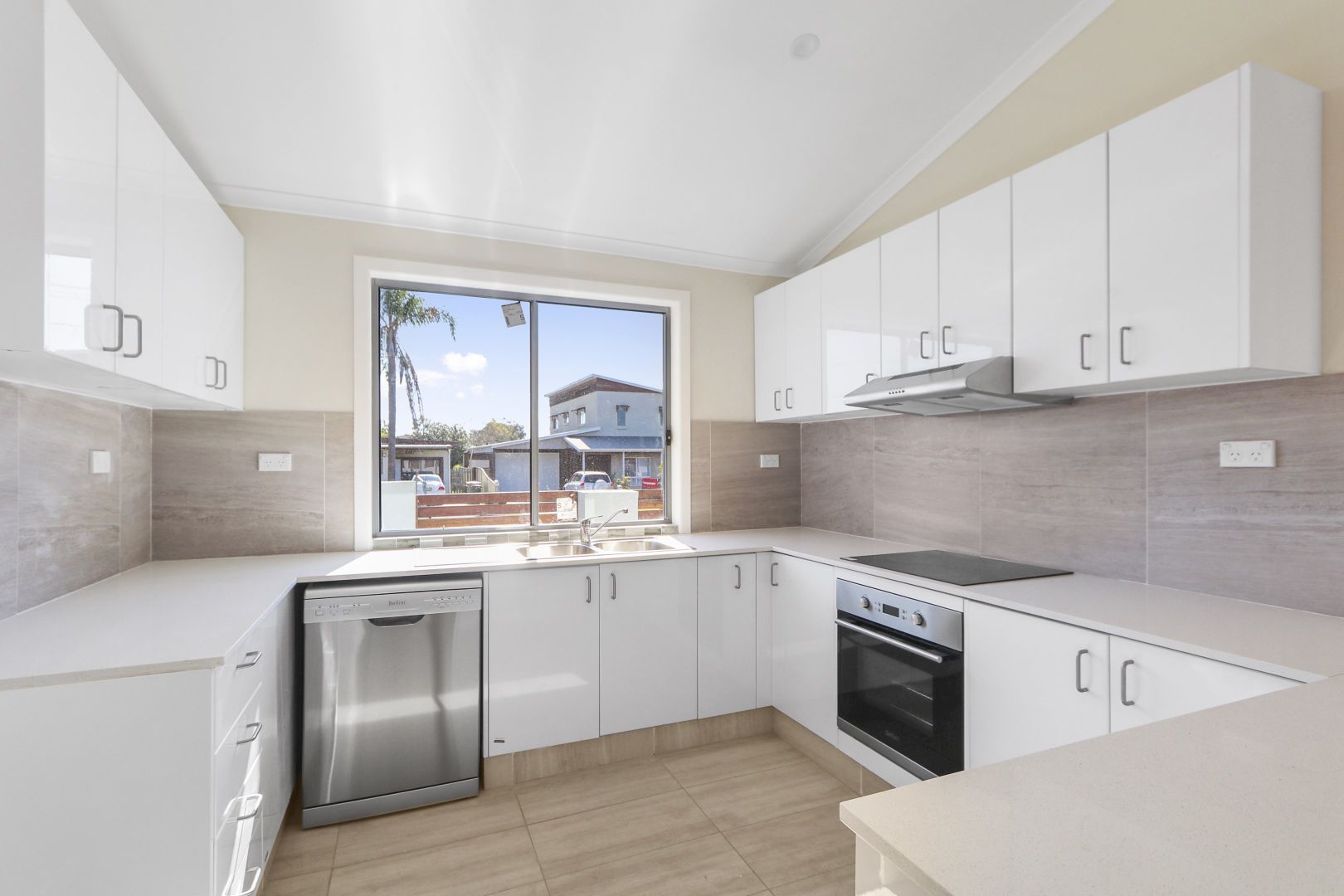 70 Manuka Pde, Gorokan NSW 2263 House For Rent 550 Domain