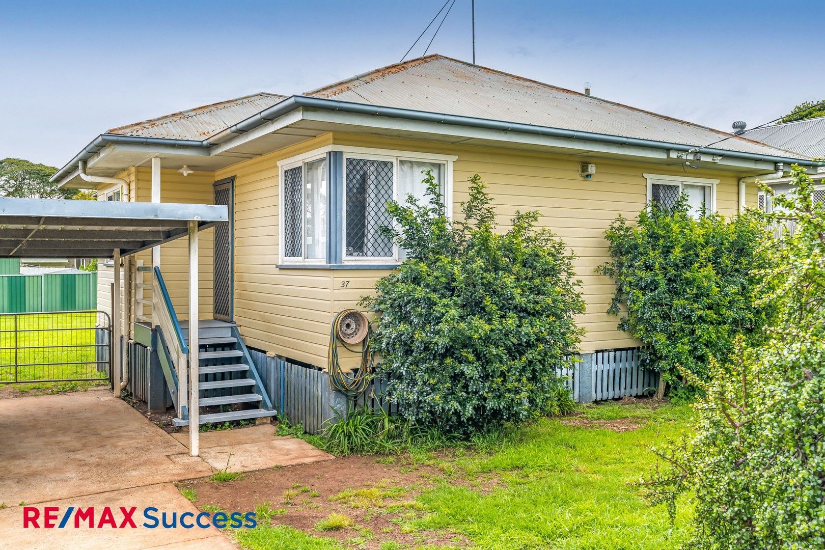 3 bedrooms House in 37 Doyle Street HARLAXTON QLD, 4350