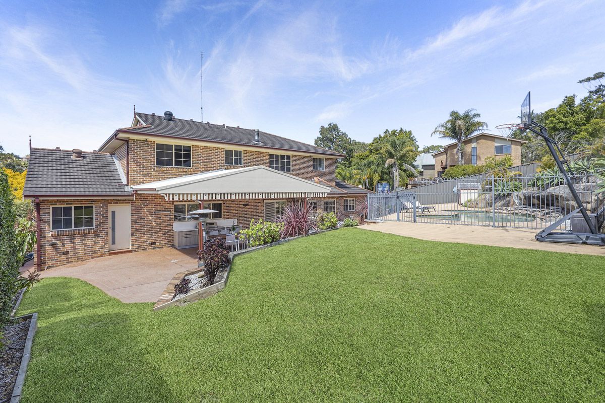 15 Bottlebrush Place, Alfords Point NSW 2234, Image 2