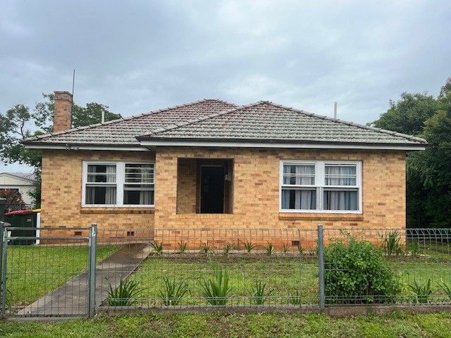 2 bedrooms House in 10 Victoria Street TAMWORTH NSW, 2340