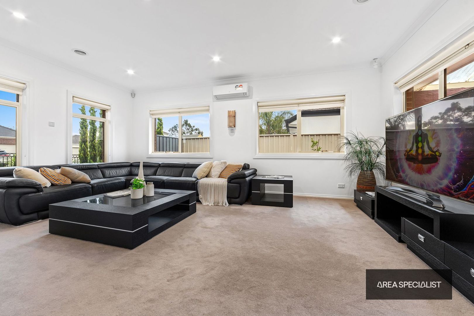 17 Lauriston Quay, Caroline Springs VIC 3023 Domain