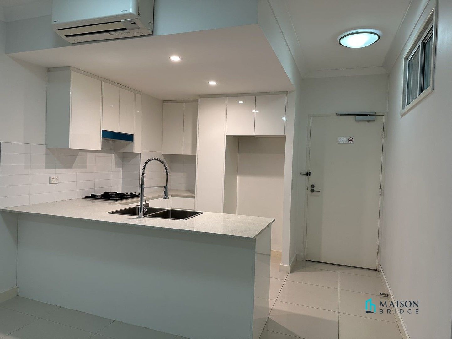2 bedrooms Apartment / Unit / Flat in 2/1 Alfred St Street HURSTVILLE NSW, 2220